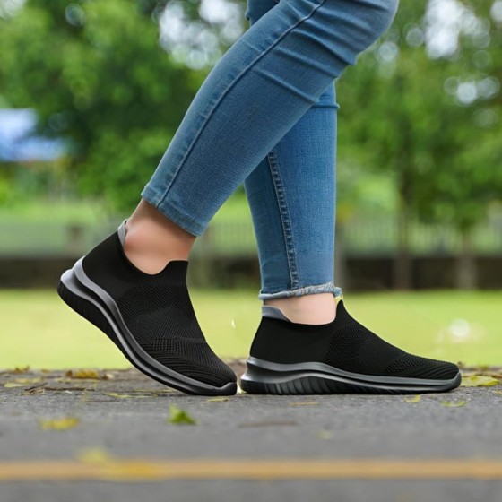 Womens Slip on Walking Shoes Comfort Lightweight Breathable Sock Shoe Non-Slip Mesh Casual Fashion Tennis Running Sneakers